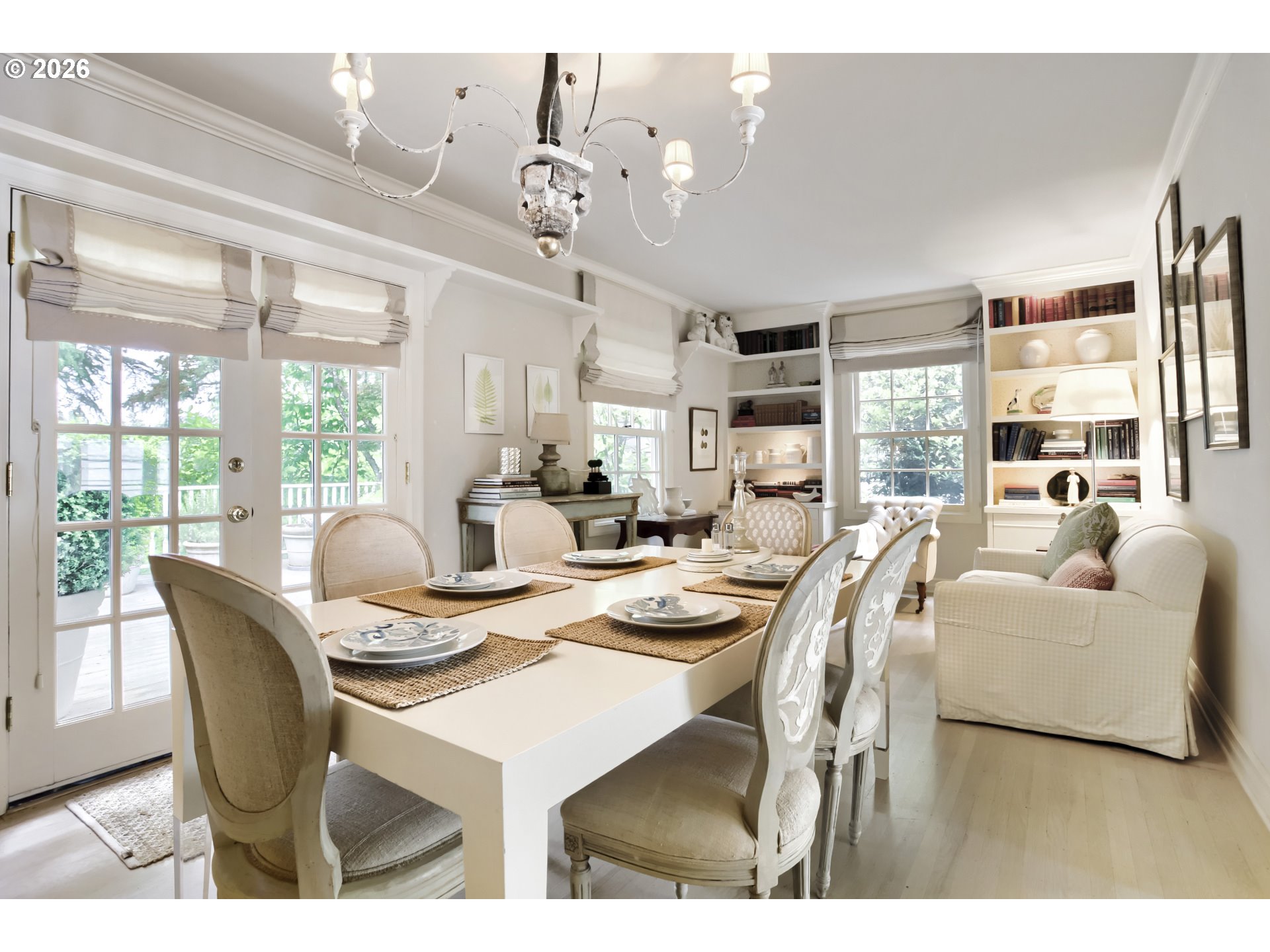 6394 Southwest Burlingame Avenue Portland, OR 97239 - Photo 11 of 30 Dining Room