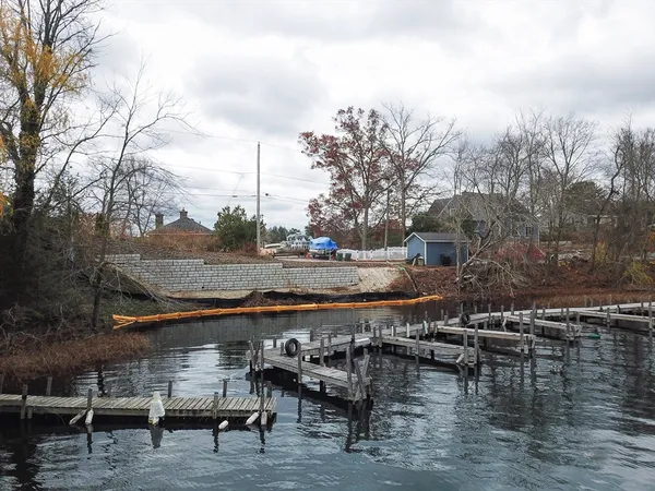 $412,000 | 13 South Point Road, Webster, MA 01570