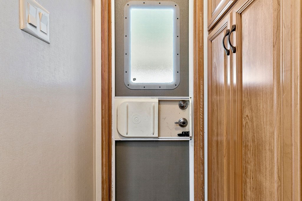 404 Southwick Road, Unit 9 Westfield, MA 01085 - Photo 6 of 30 a view of an entryway