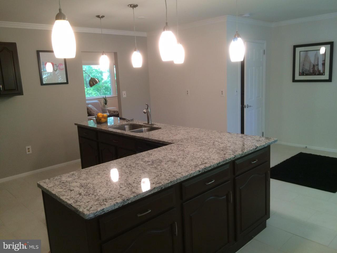 18408 Goshen Road Gaithersburg, MD 20879 - Photo 5 of 14 Kitchen