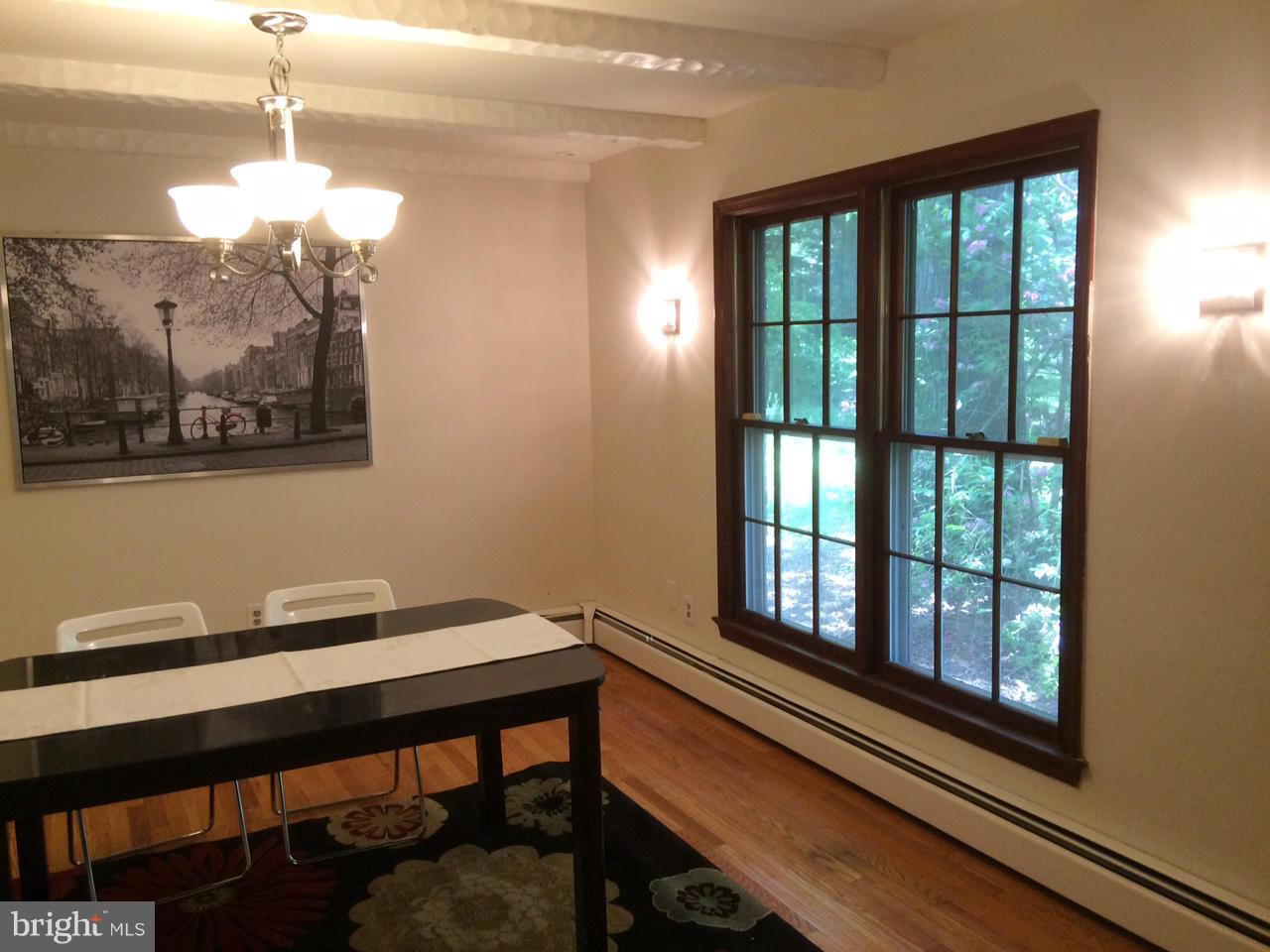 18408 Goshen Road Gaithersburg, MD 20879 - Photo 7 of 14 Dining Room