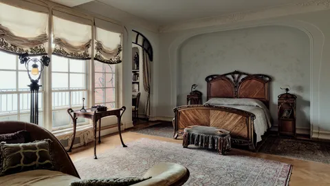 $4,300,000 | 199 East Lake Shore Drive, Unit 8W, Chicago, IL 60611