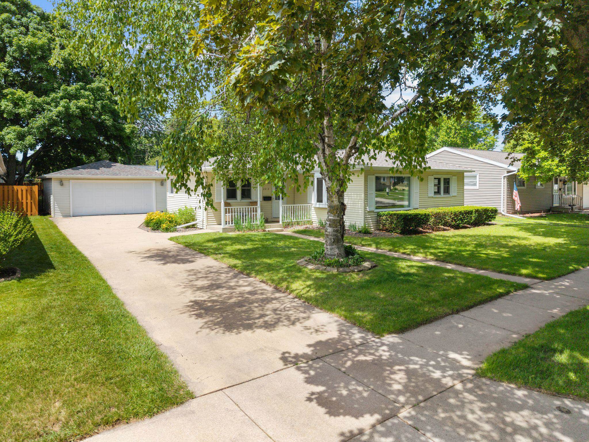 2213 North Bennett Street Appleton, WI 54914 - Photo 39 of 40