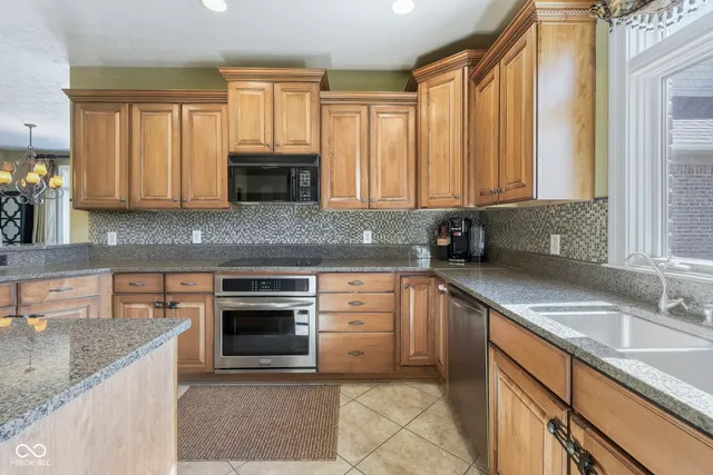 $1,525,000 | 7590 South 25th Street East, Pendleton, IN 46064