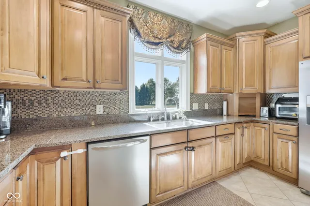 $1,525,000 | 7590 South 25th Street East, Pendleton, IN 46064