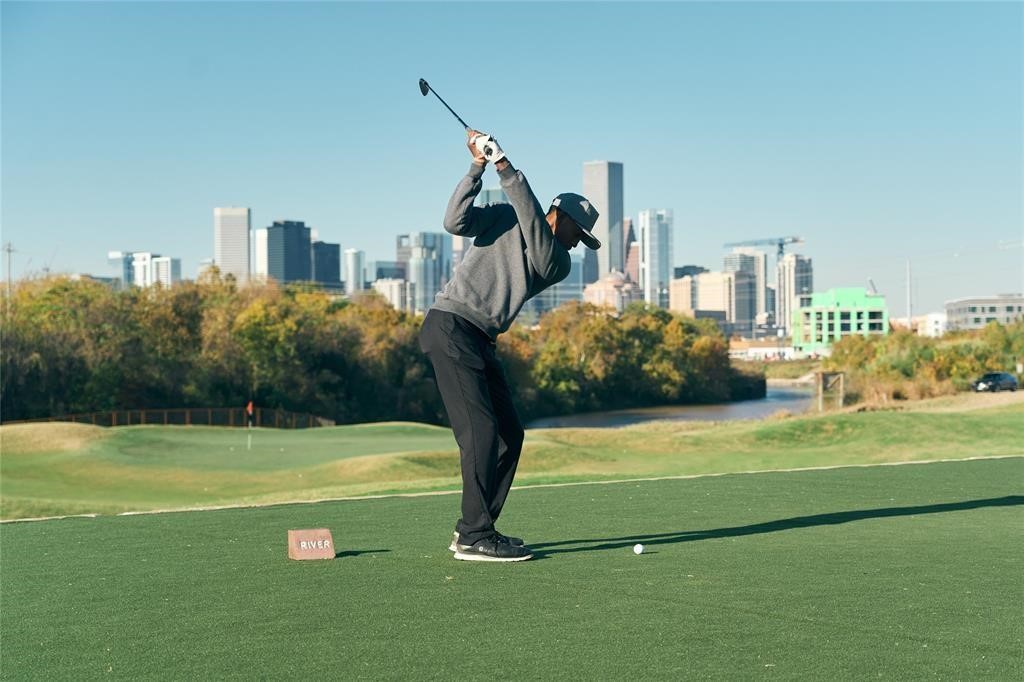 739 Bringhurst Street Houston, TX 77020 - Photo 13 of 15 The East River 9 golf course and the adjacent restaurant, Riverhouse Houston, are open!