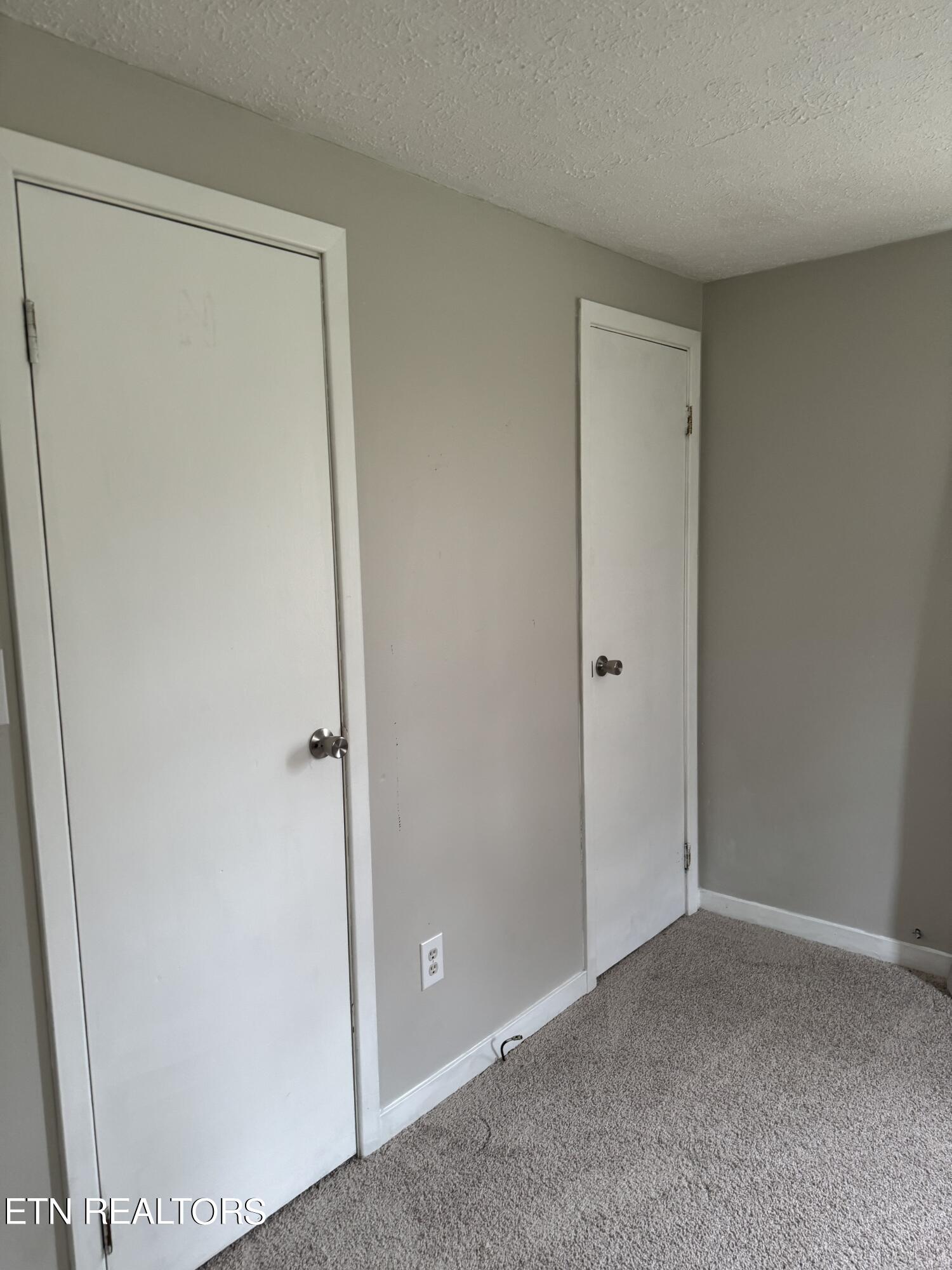 211 Gum Springs Road Middlesboro, KY 40965 - Photo 13 of 23 IMG_1532