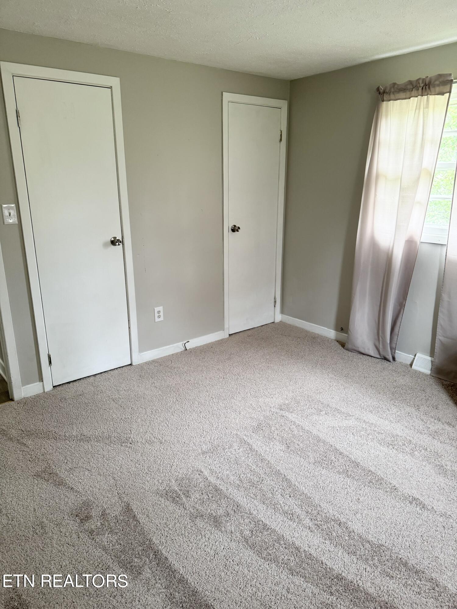 211 Gum Springs Road Middlesboro, KY 40965 - Photo 15 of 23 IMG_1533