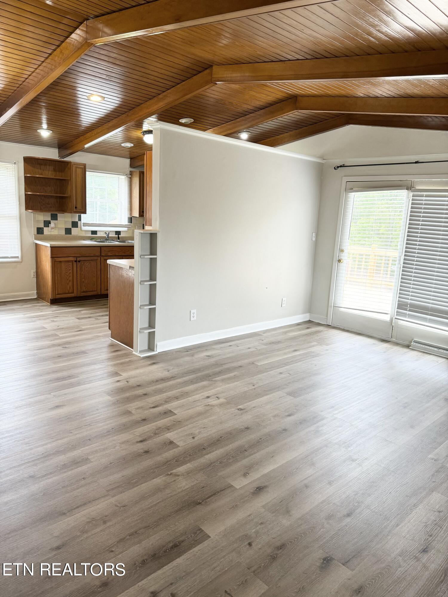 211 Gum Springs Road Middlesboro, KY 40965 - Photo 18 of 23 IMG_1528