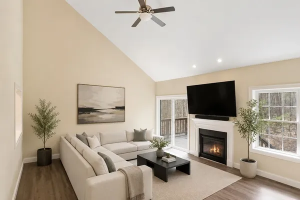 $620,000 | 3 Pine Hill Way, Unit 3, Harvard, MA 01451