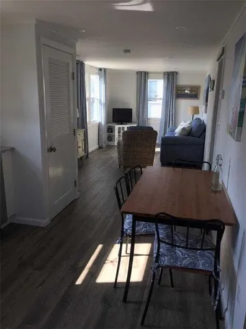 $2,500 | 97 Center Avenue, Middletown, RI 02842