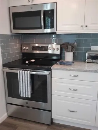 $2,500 | 97 Center Avenue, Middletown, RI 02842
