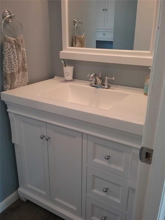 97 Center Avenue Middletown, RI 02842 - Photo 8 of 13