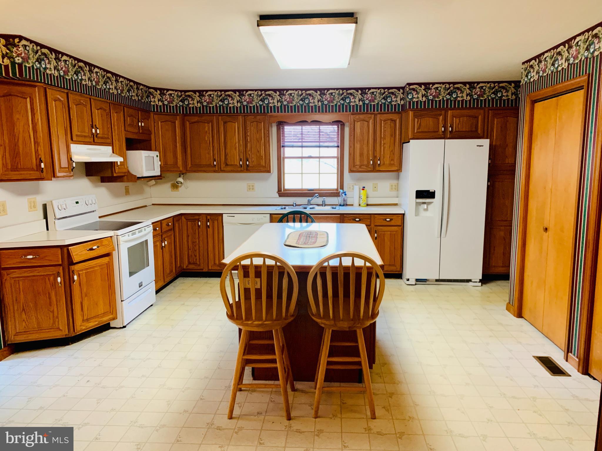 25586 Hignutt Road Denton, MD 21629 - Photo 13 of 35 Lots of Space!