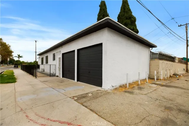 an empty room with fireplace