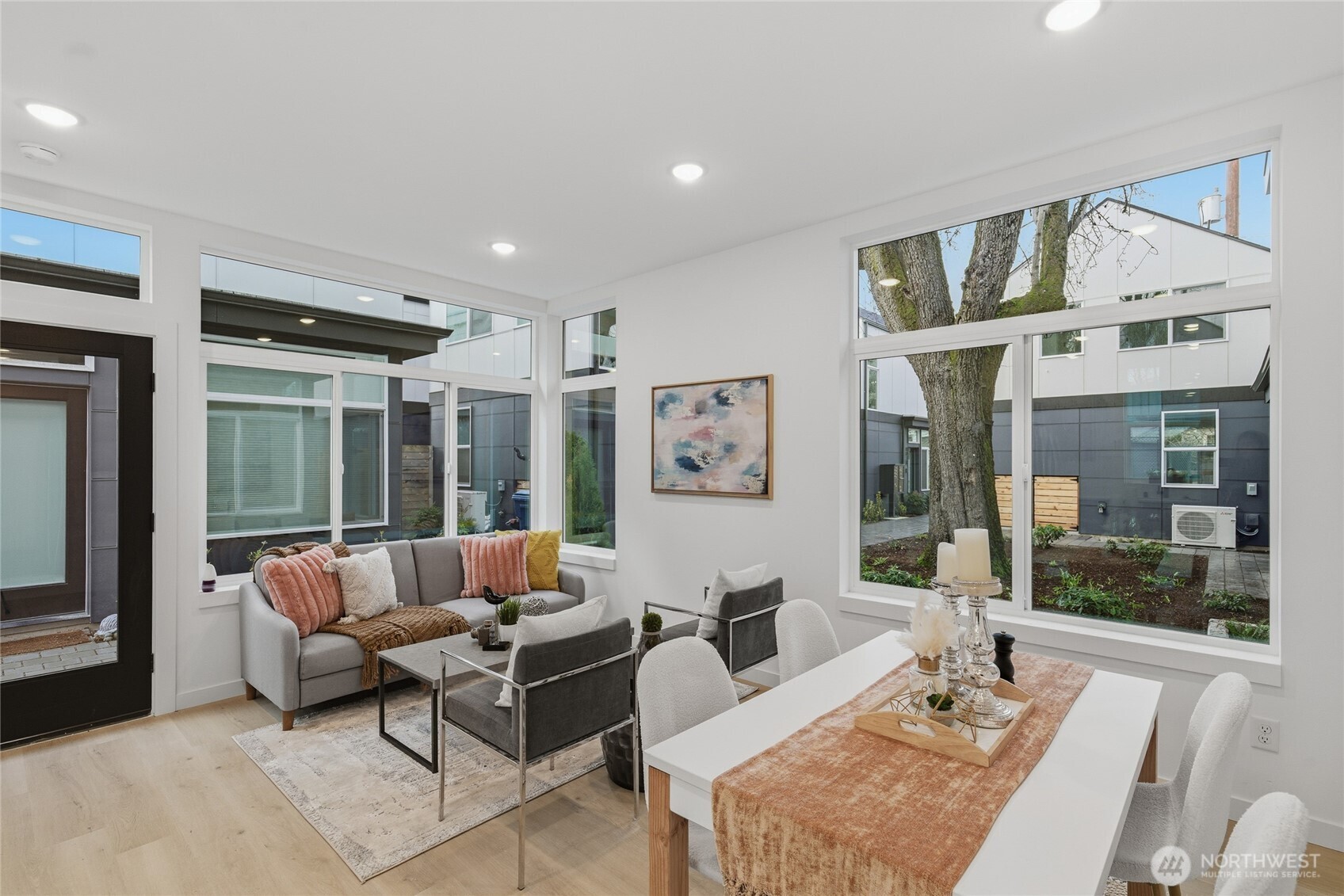 805 South Sullivan Street, Unit B Seattle, WA 98108 - Photo 7 of 20 a living room with furniture and large window
