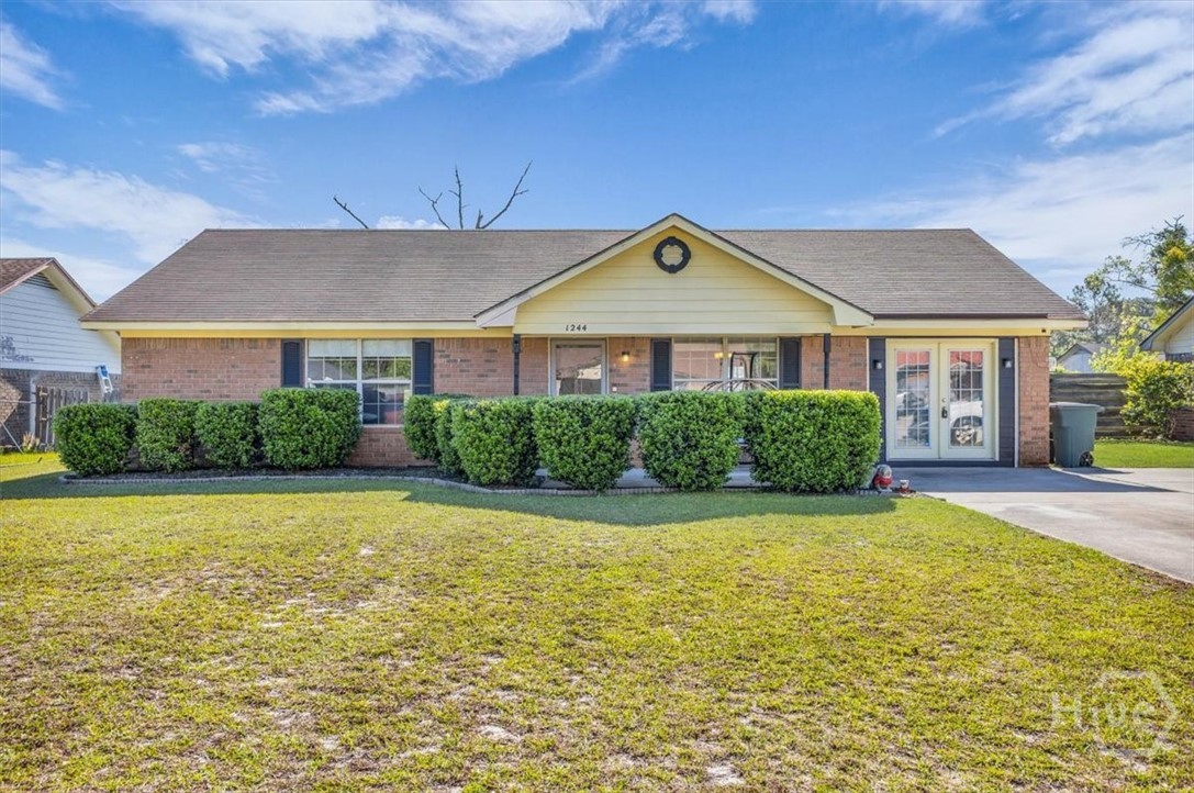 1244 Chinook Way Hinesville, GA 31313 - Photo 1 of 27
