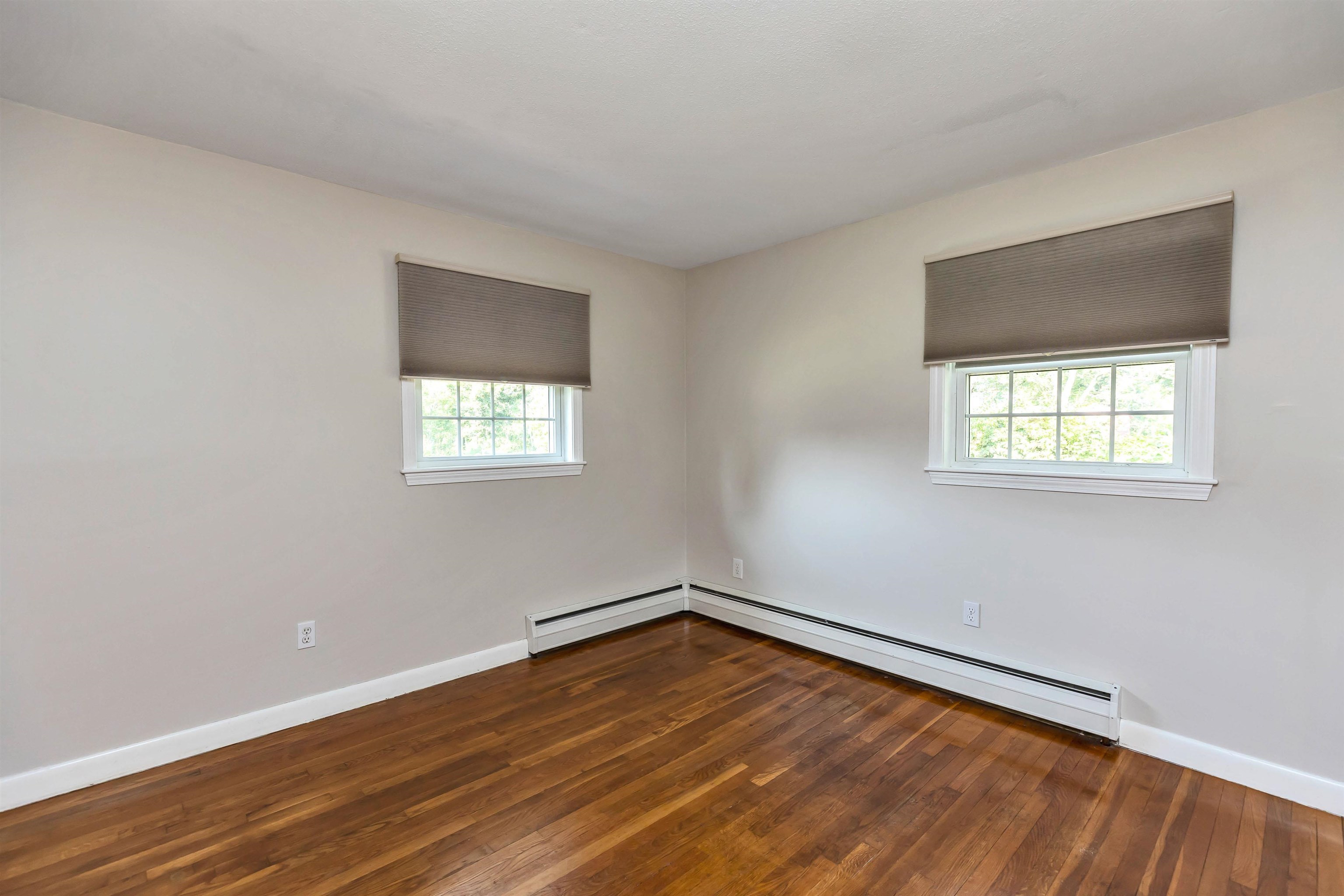 2 Miltimore Road Derry, NH 03038 - Photo 18 of 34