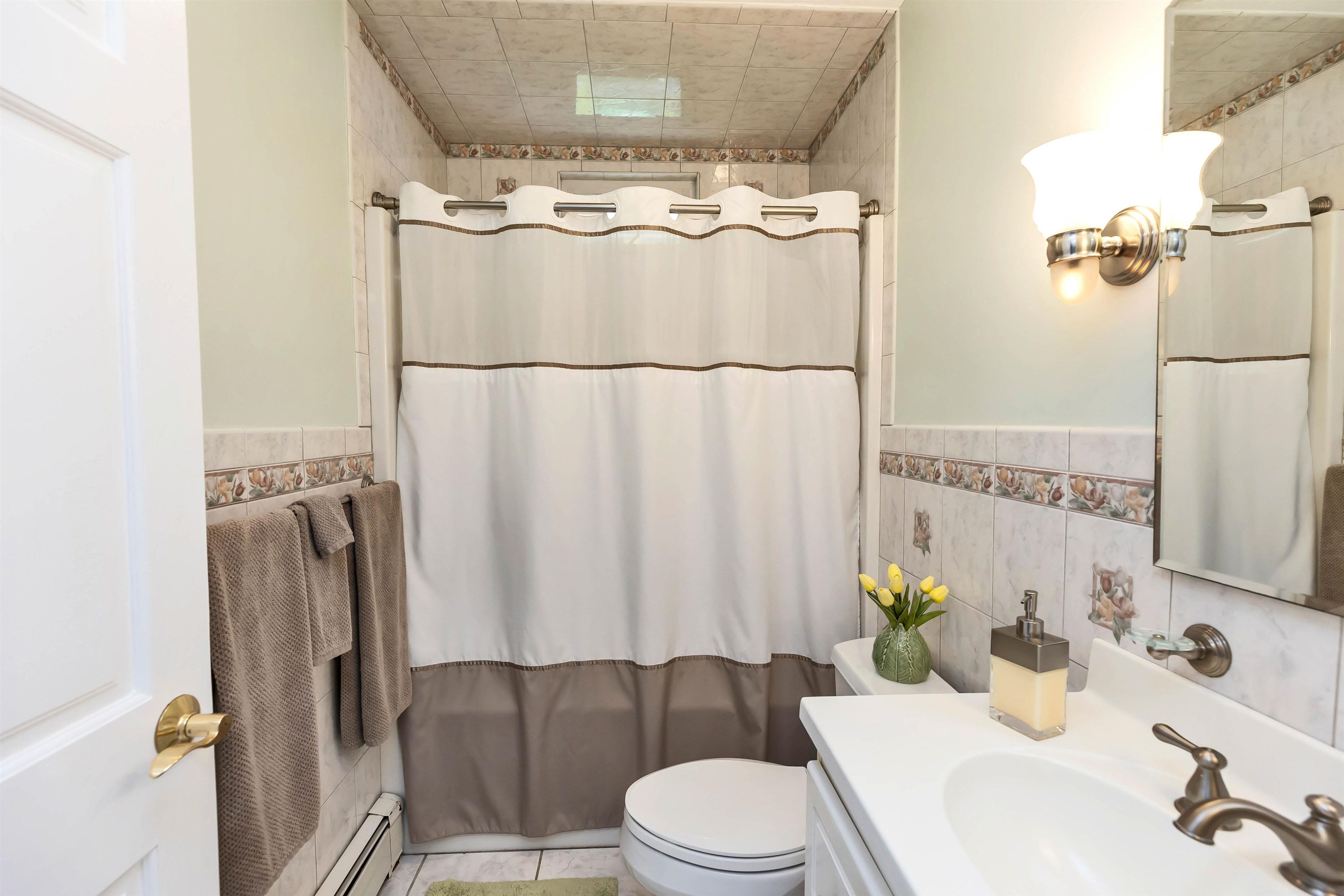 2 Miltimore Road Derry, NH 03038 - Photo 22 of 34