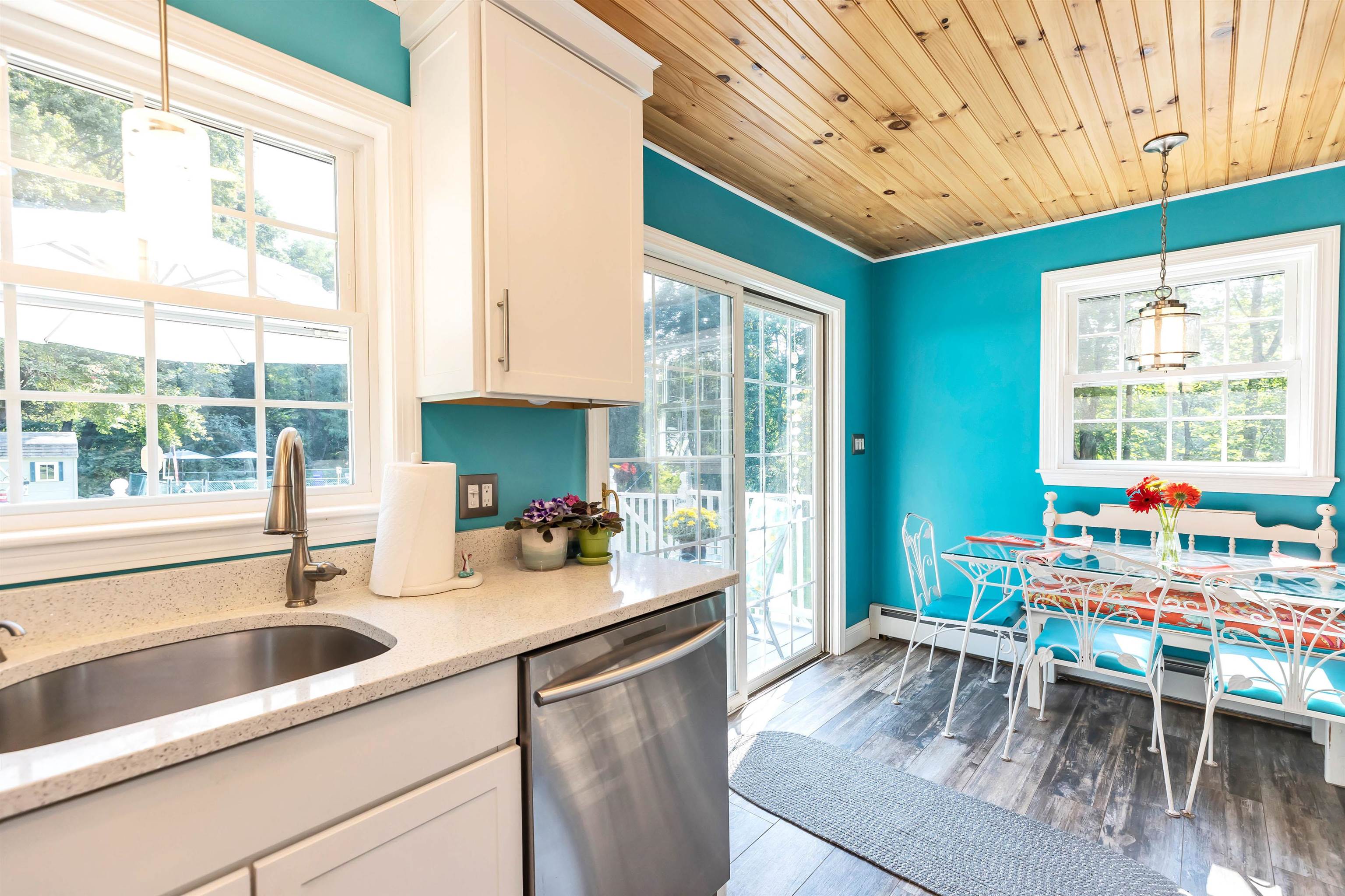 2 Miltimore Road Derry, NH 03038 - Photo 3 of 34