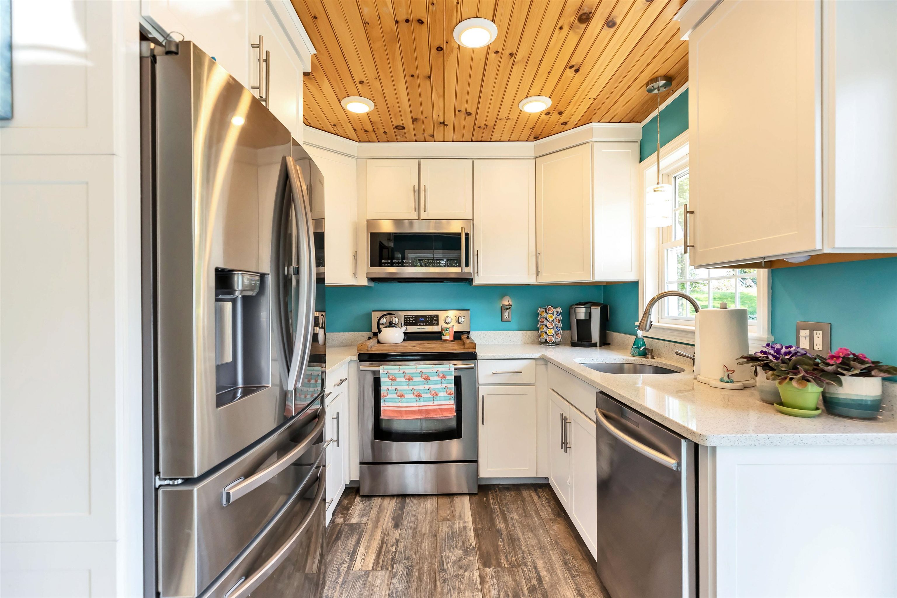 2 Miltimore Road Derry, NH 03038 - Photo 4 of 34