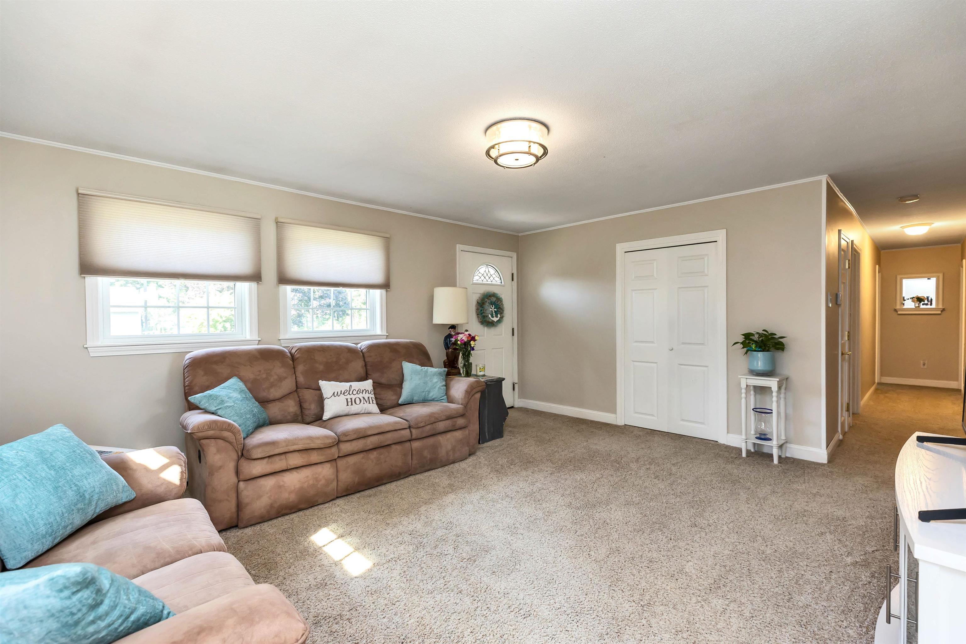 2 Miltimore Road Derry, NH 03038 - Photo 10 of 34