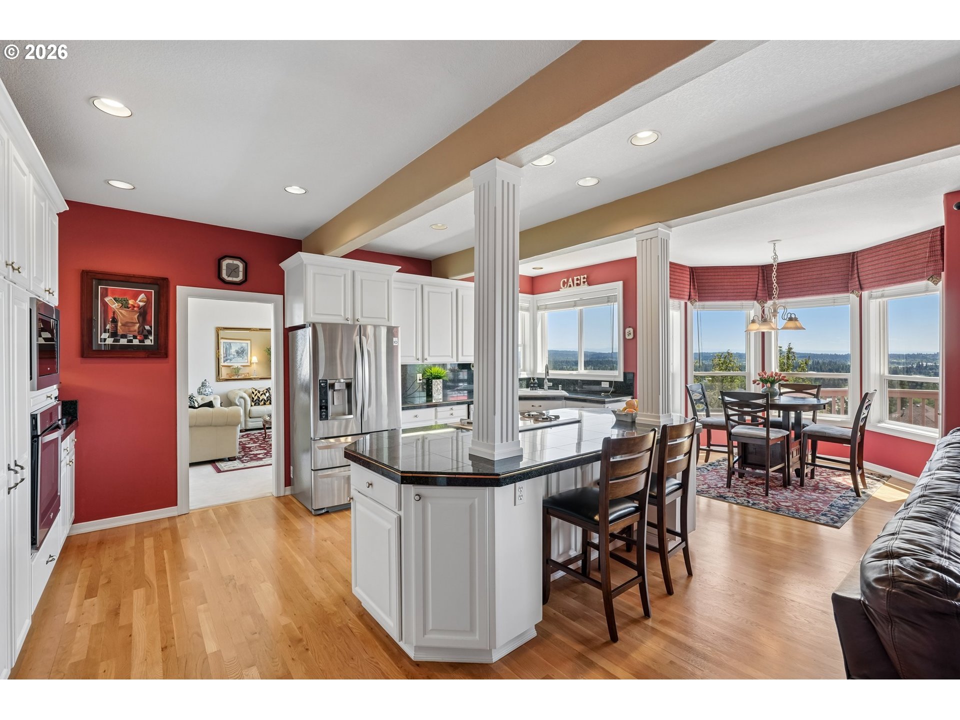 11904 Southwest Viewcrest Court Tigard, OR 97224 - Photo 18 of 47