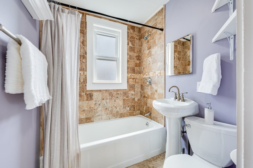 6 Pinedale Road, Unit 1 Boston, MA 02131 - Photo 9 of 22