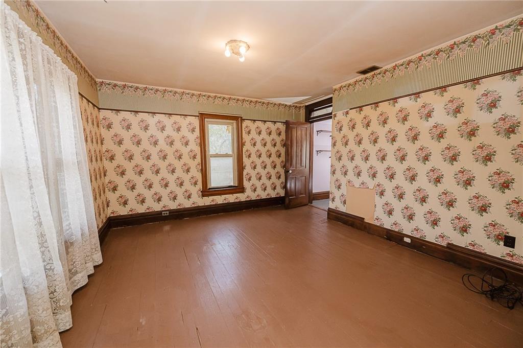 211 Old Mill Road Apollo, PA 15613 - Photo 25 of 42 a view of an empty room with a window