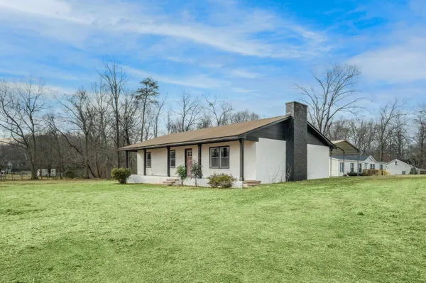 $269,999 | 317 Tracy Court, Wellford, SC 29385