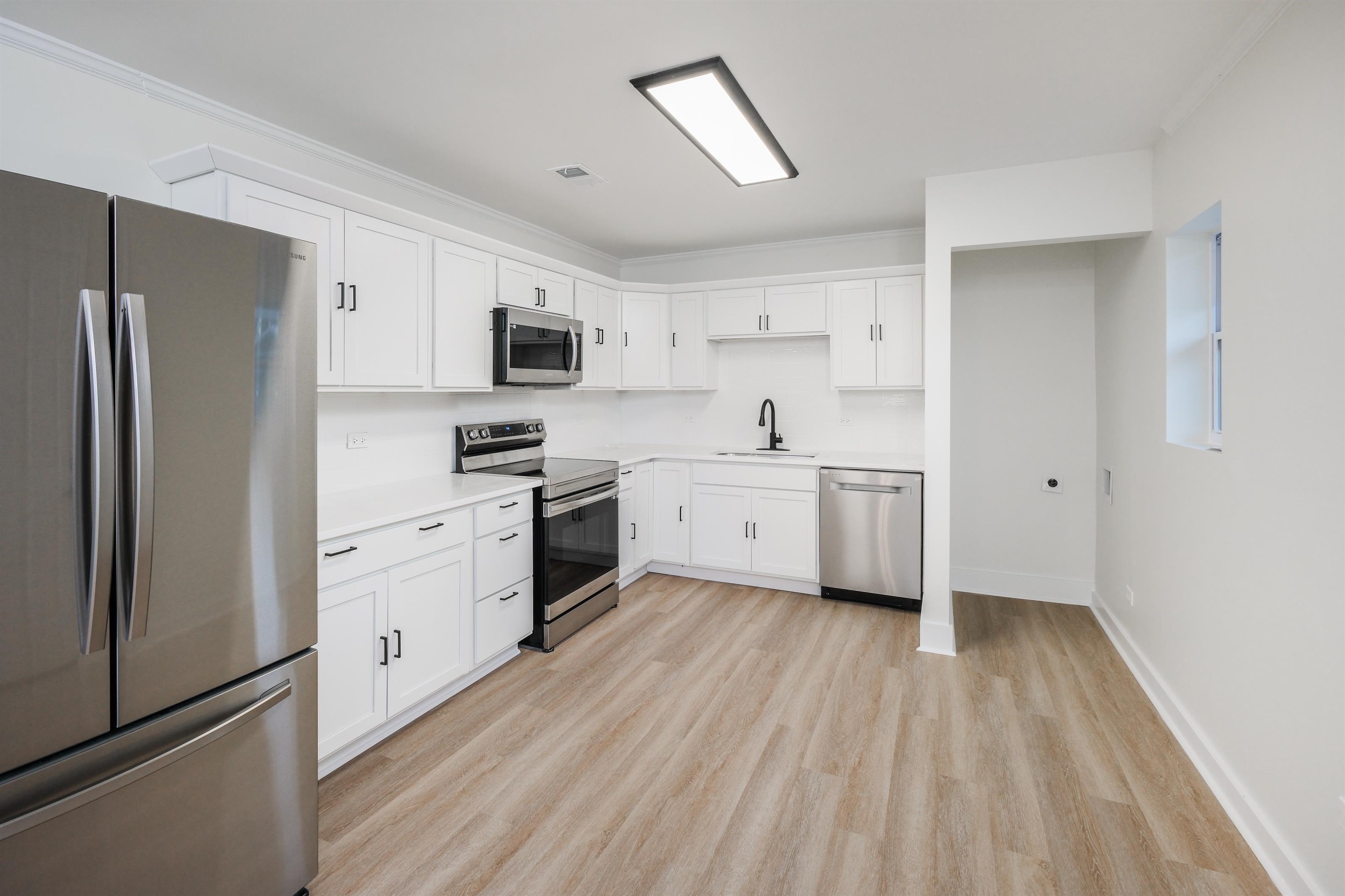 317 Tracy Court Wellford, SC 29385 - Photo 11 of 28