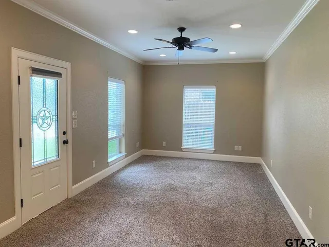 $1,250 | 200 Water Street, Bullard, TX 75757