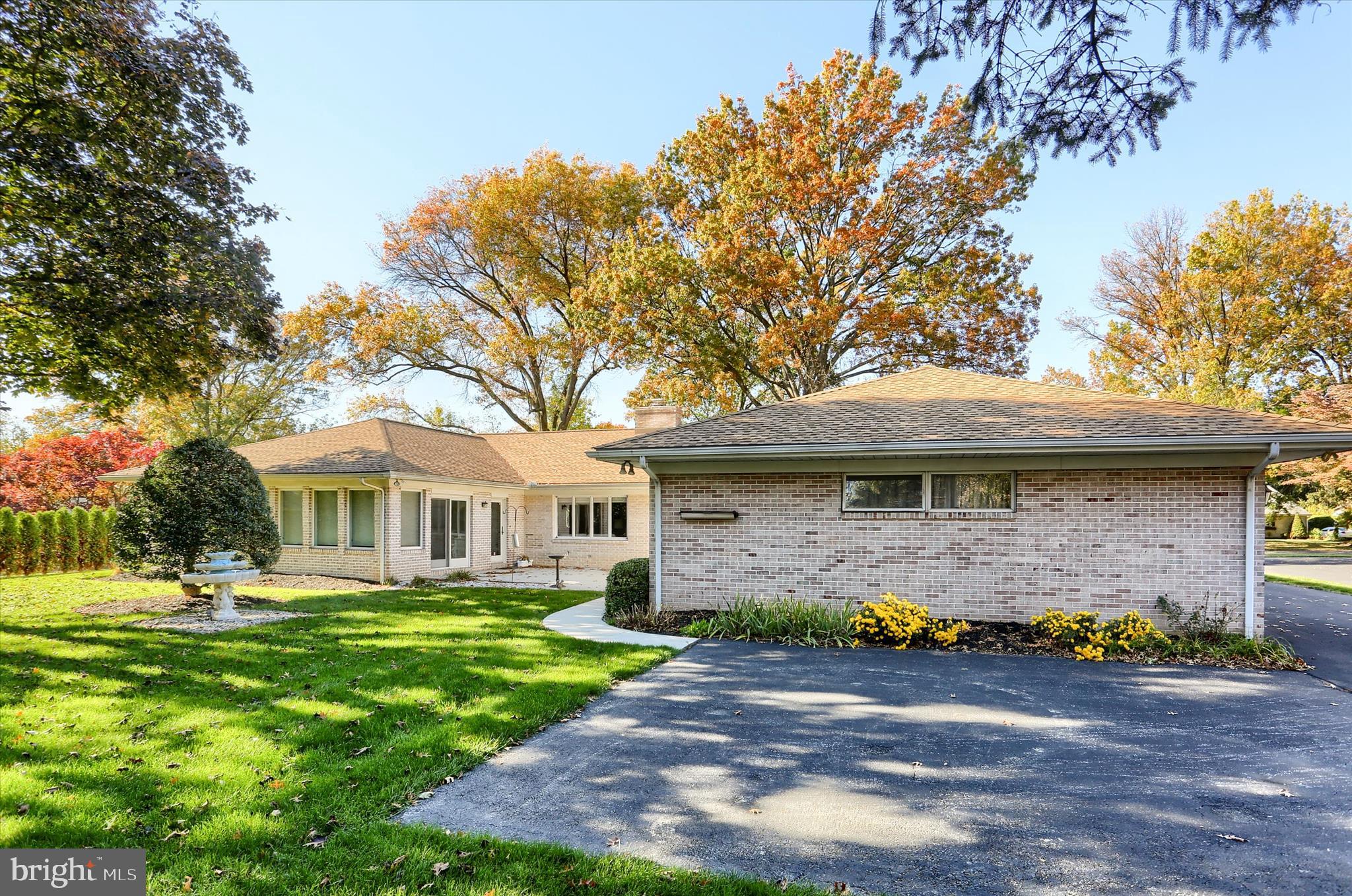 864 Hilltop Road Lemoyne, PA 17043 - Photo 7 of 16