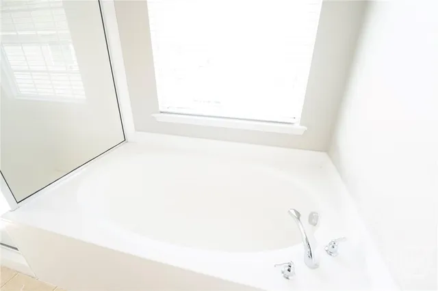 $2,850 | 452 Sunbury Drive, Richmond Hill, GA 31324