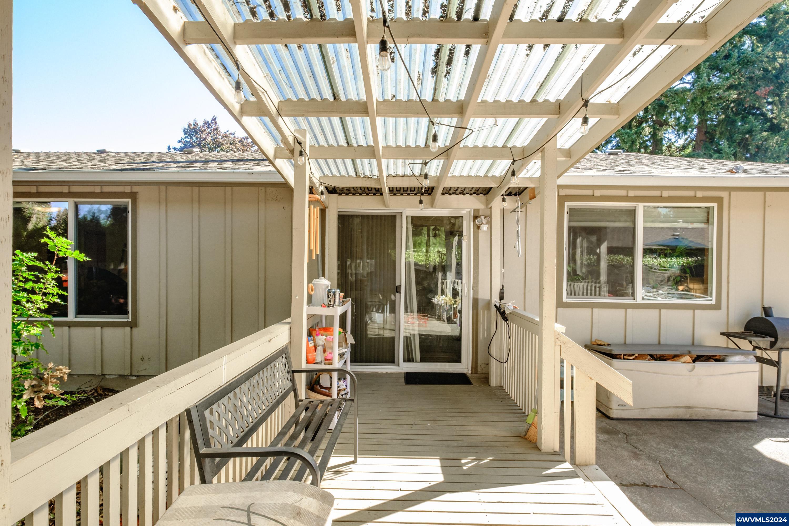 1214 Northeast Springwood Drive Albany, OR 97321 - Photo 37 of 50