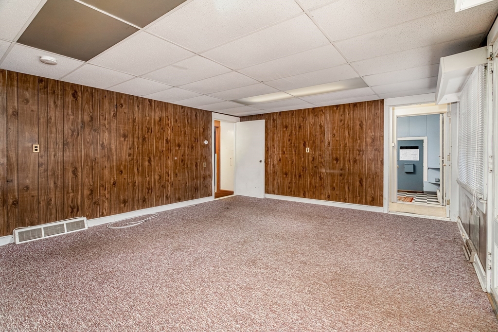 382 West Main Street Groton, MA 01450 - Photo 6 of 38 a view of an empty room with a window