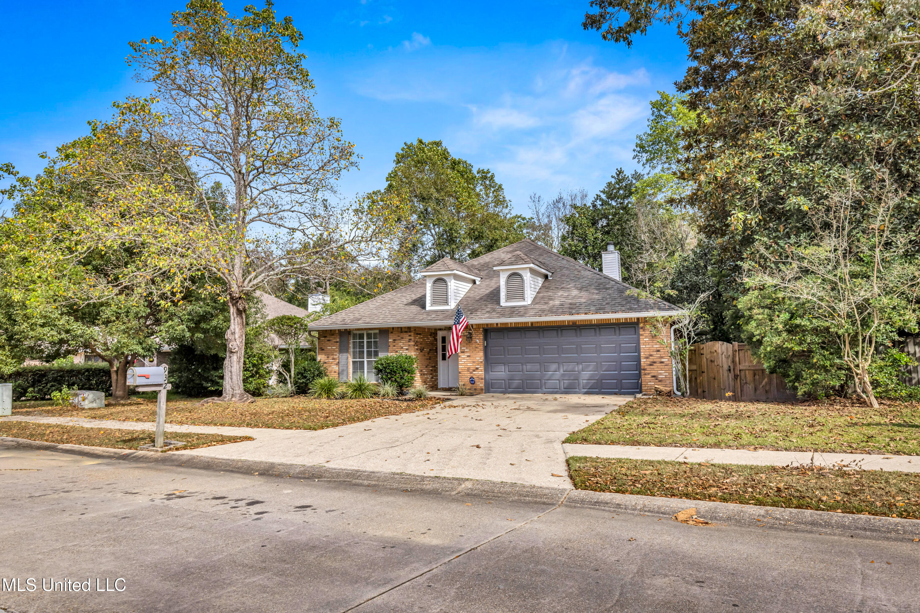 932 Bluff Ridge Biloxi, MS 39532 - Photo 2 of 25 923BluffRidge-6