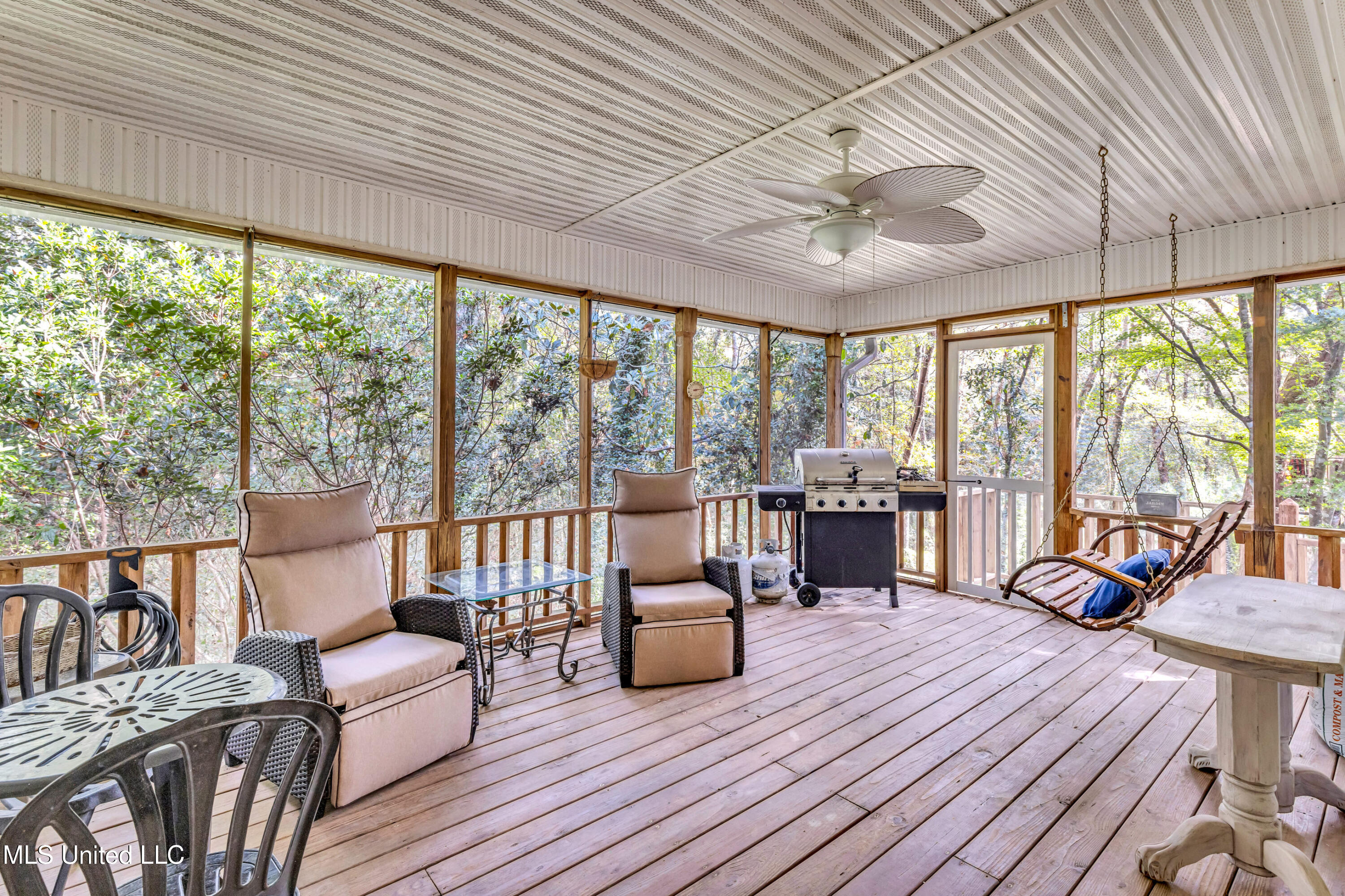 932 Bluff Ridge Biloxi, MS 39532 - Photo 22 of 25 923BluffRidge-32