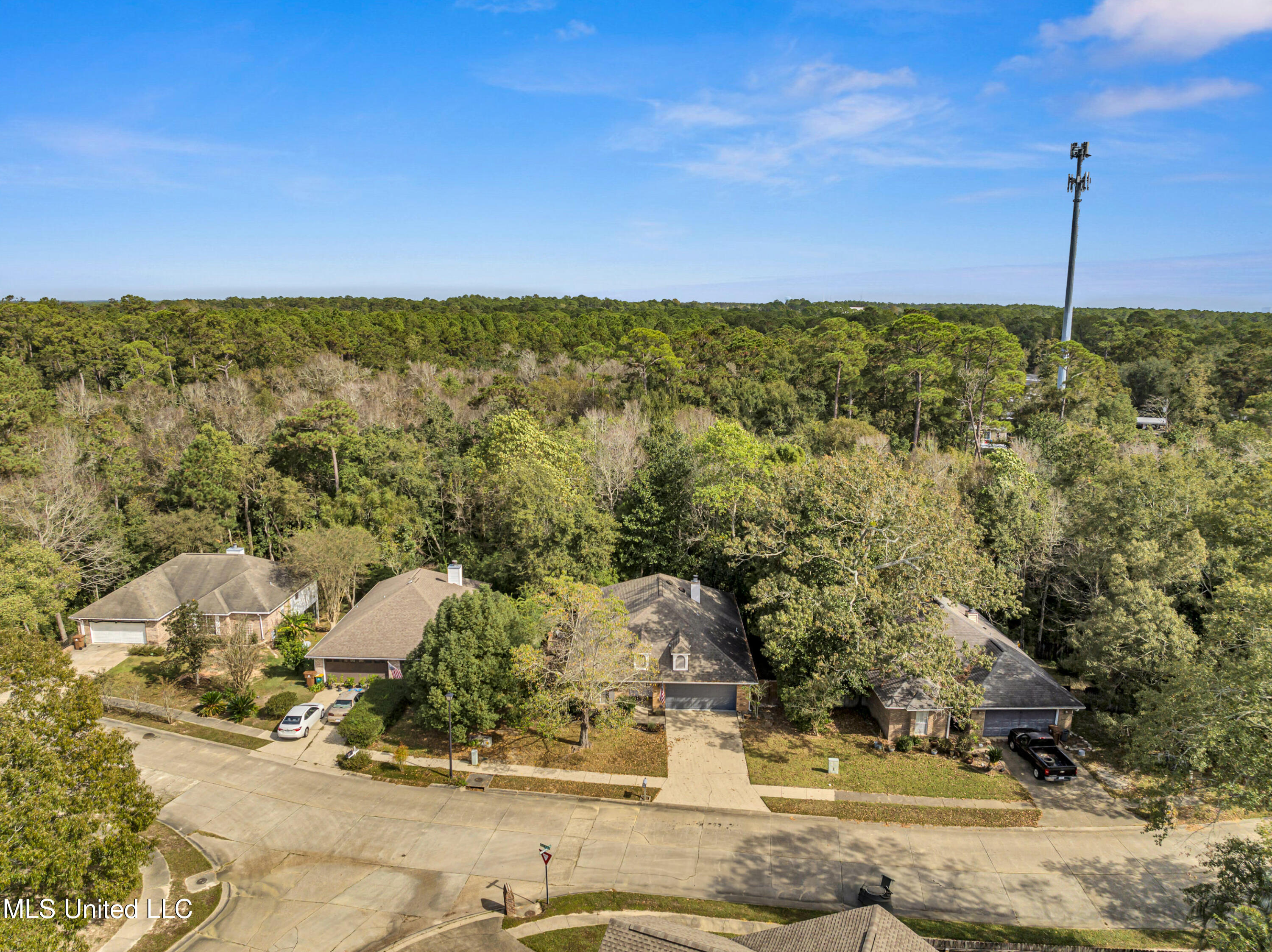 932 Bluff Ridge Biloxi, MS 39532 - Photo 4 of 25 923BluffRidge-1