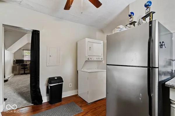 $250,000 | 110 Douglas Street, Greenfield, IN 46140