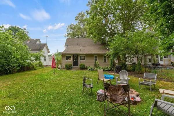 $250,000 | 110 Douglas Street, Greenfield, IN 46140