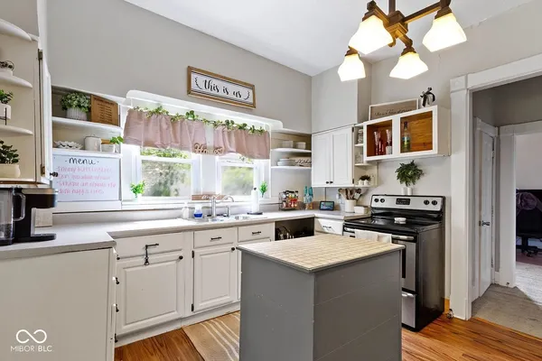 $250,000 | 110 Douglas Street, Greenfield, IN 46140