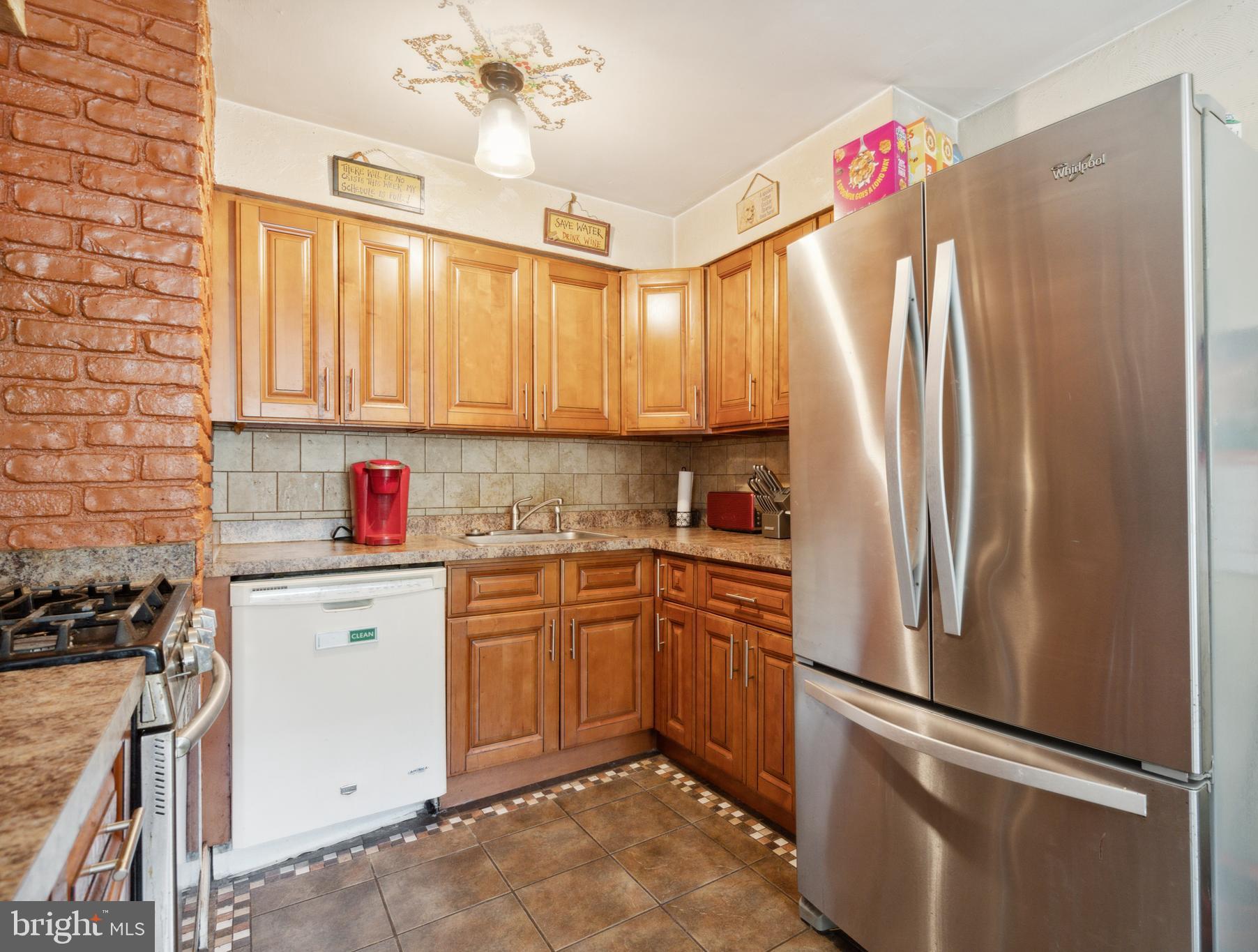 10215 North Canterbury Road Philadelphia, PA 19114 - Photo 9 of 20 Gallery Image 9