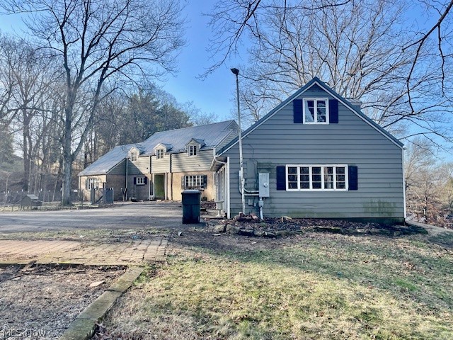 860 Kensington Road Coshocton, OH 43812 - Photo 4 of 26