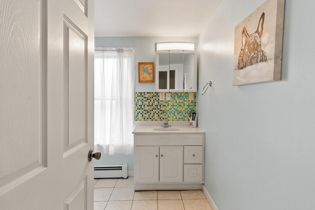 77 Mack Road Fitchburg, MA 01420 - Photo 19 of 34