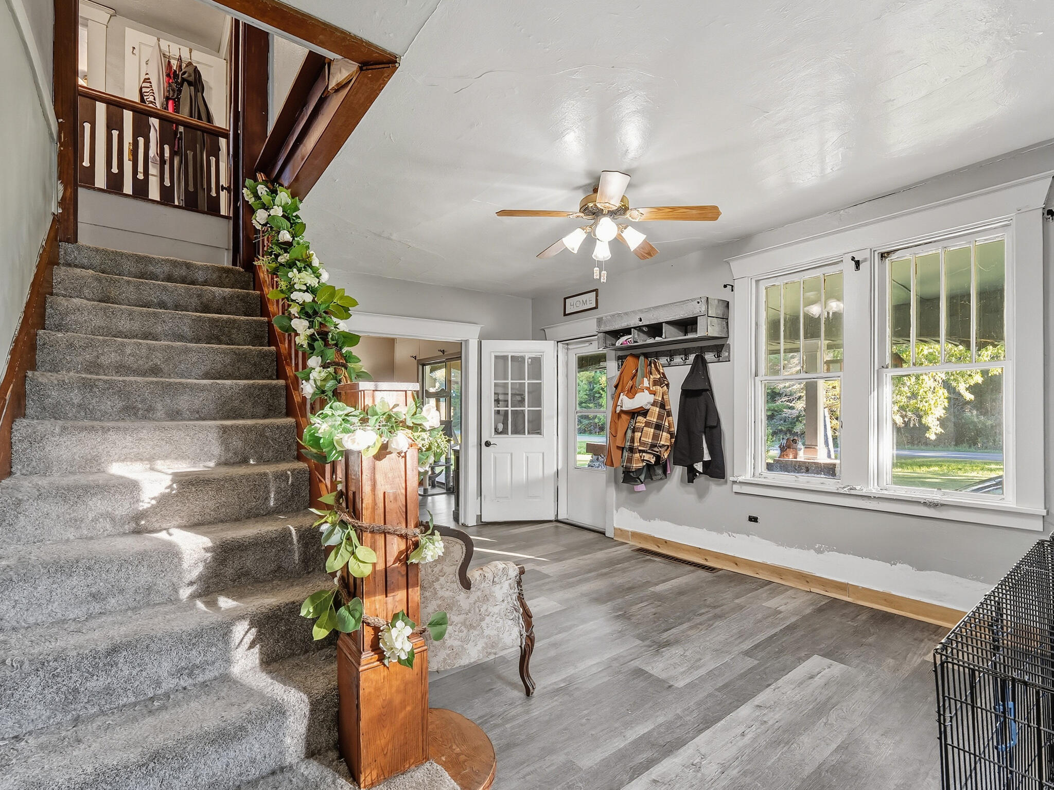 1645 Tait Road Harrisville, MI 48740 - Photo 4 of 42 Front Foyer