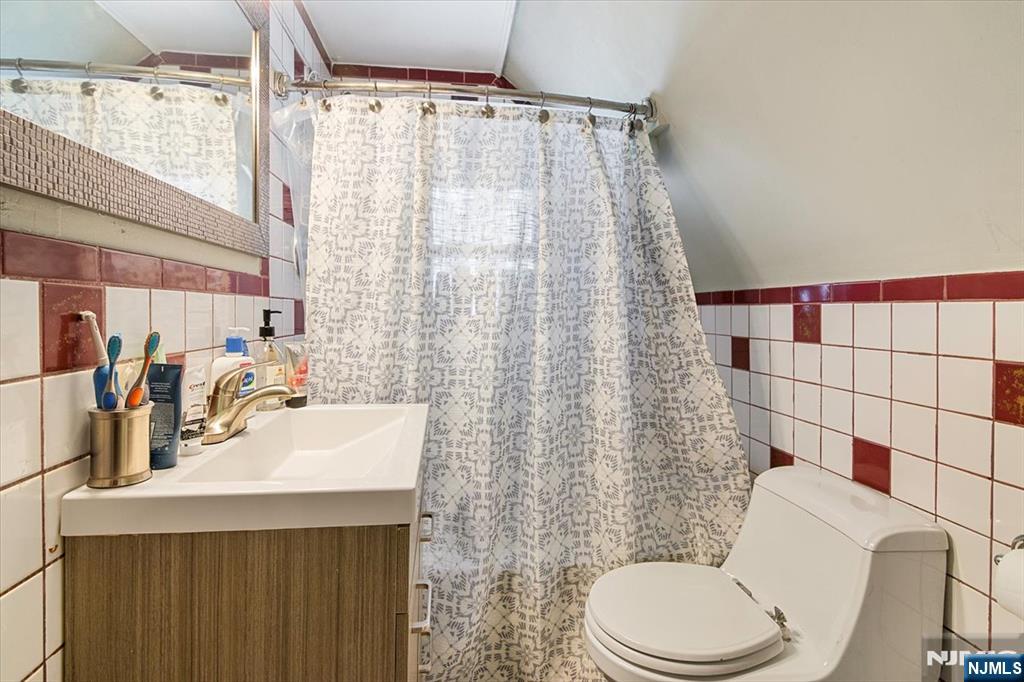 5 Old Gormely Lane Butler, NJ 07405 - Photo 14 of 15