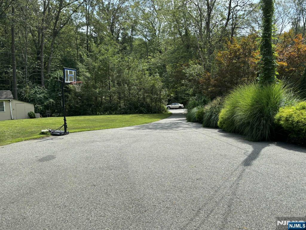 5 Old Gormely Lane Butler, NJ 07405 - Photo 15 of 15