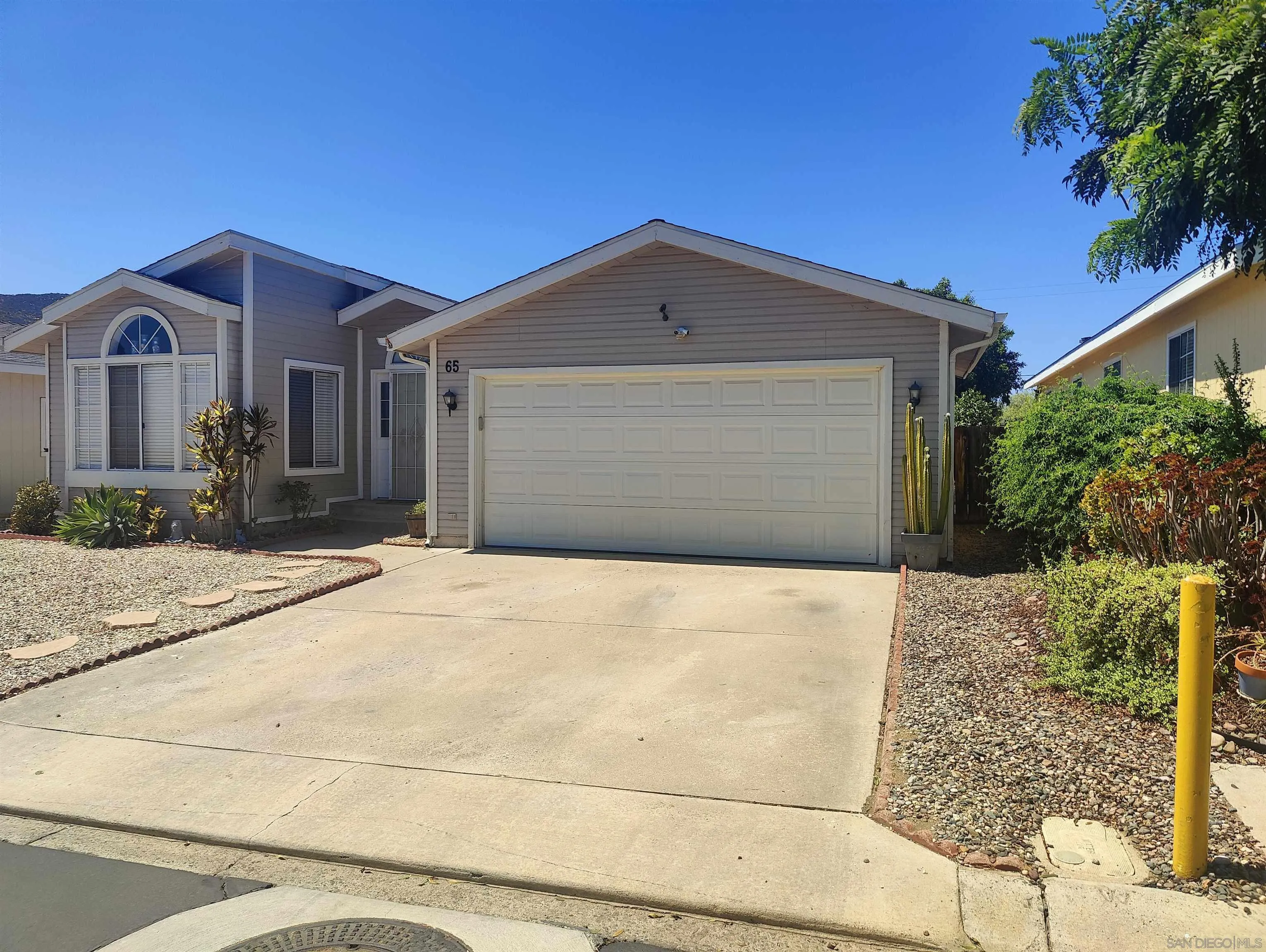 15935 Spring Oaks Road, Unit 65 El Cajon, CA 92021 - Photo 11 of 19 Gallery Image 11
