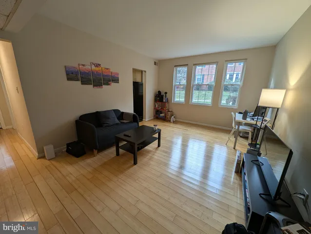 $1,900 | 1909 Key Boulevard, Unit 11551, Arlington, VA 22201